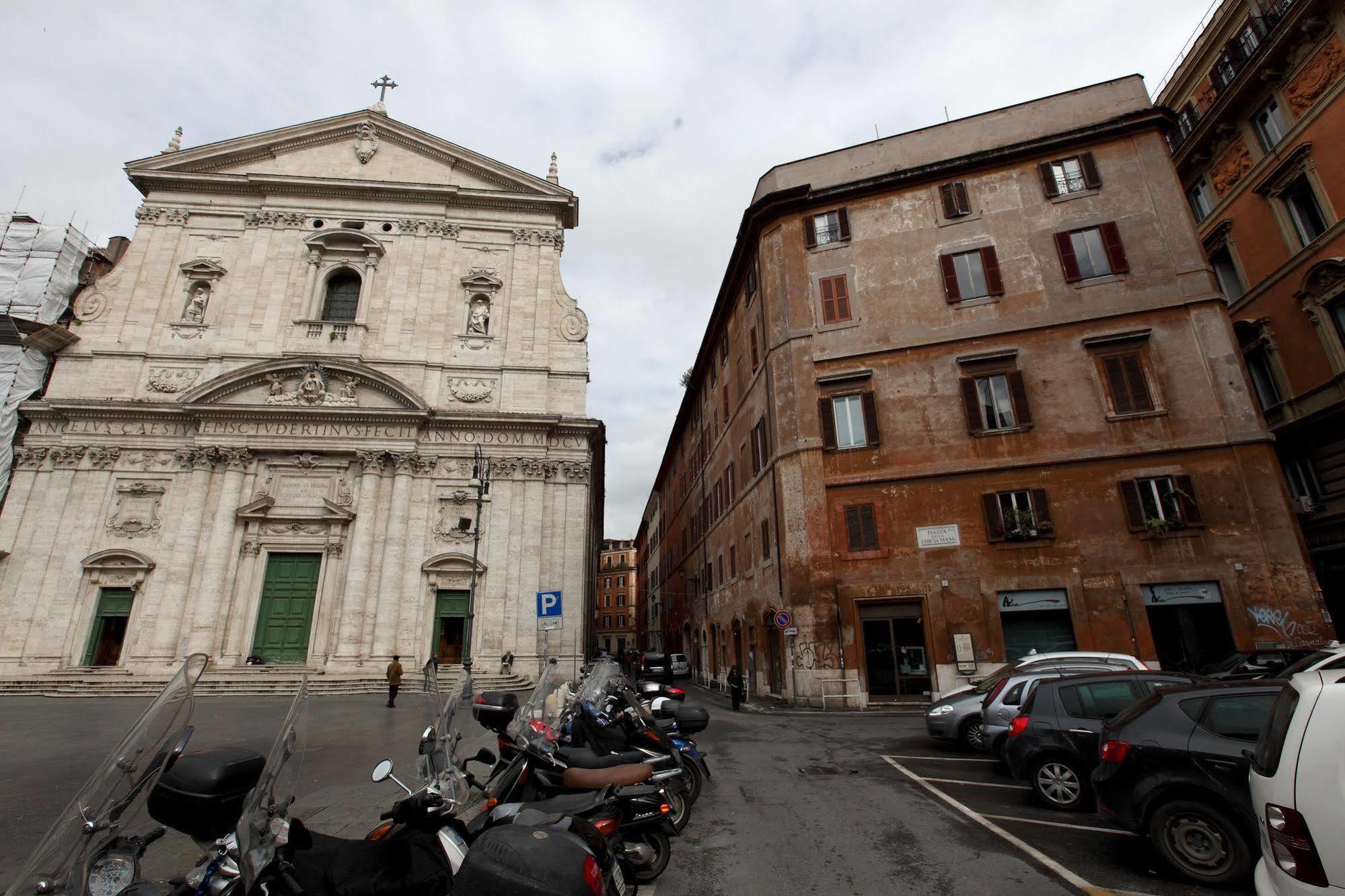 Unounotto Acomodação com café da manhã Roma Exterior foto